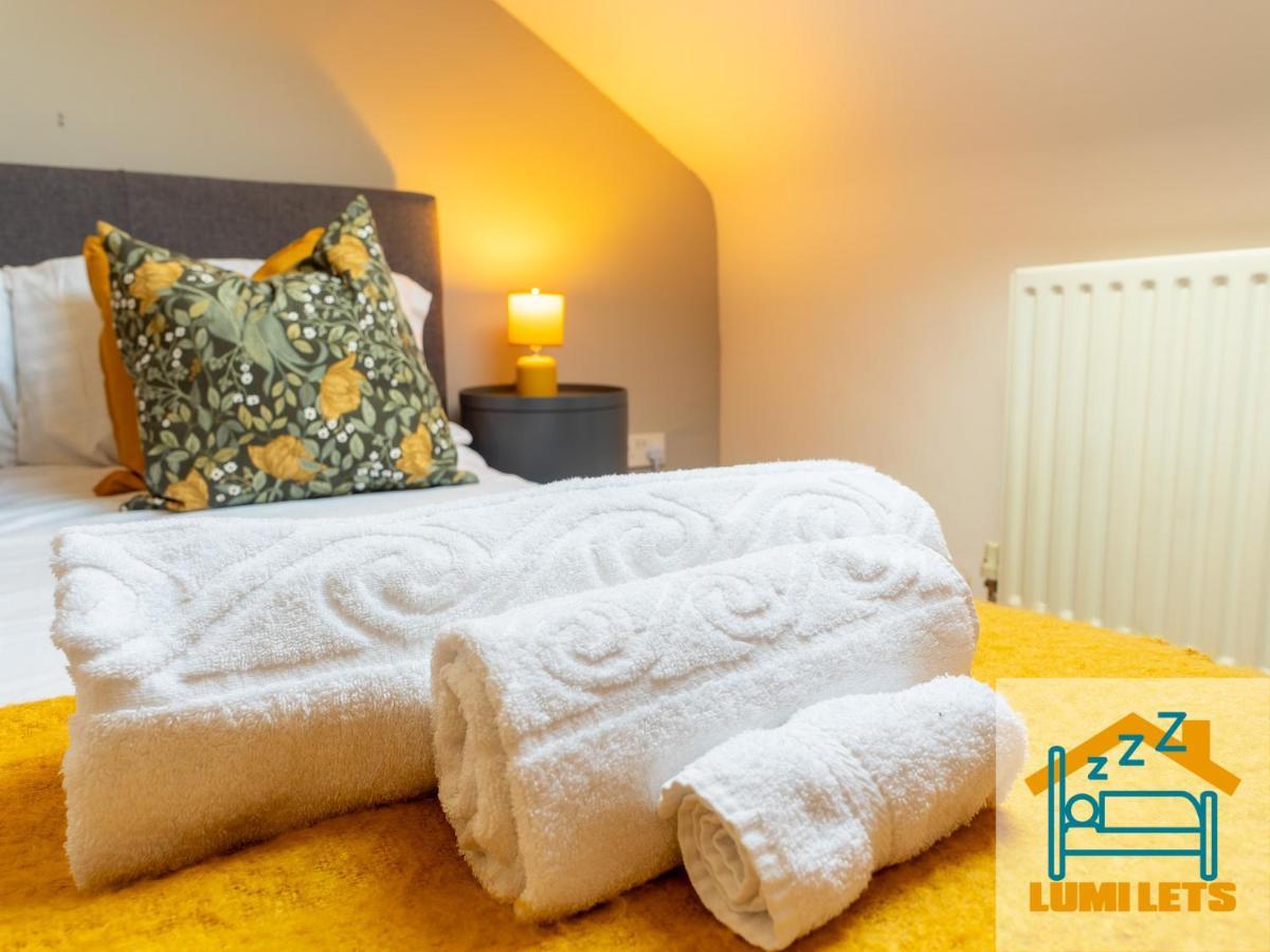 2Br Home In Barrow-In-Furness Sleeps 8 Close To Bae Systems, Hospital, Lakes 외부 사진