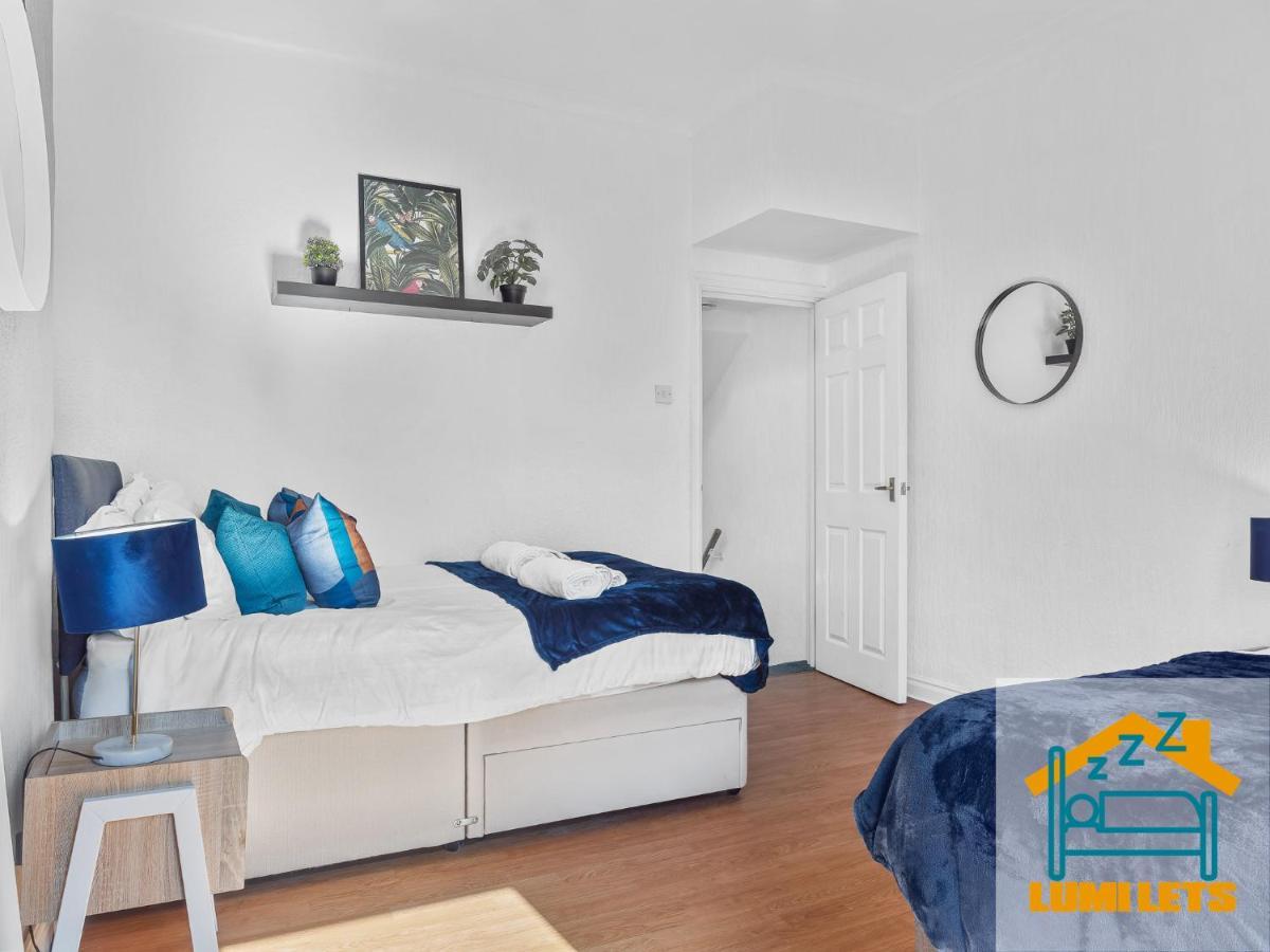 2Br Home In Barrow-In-Furness Sleeps 8 Close To Bae Systems, Hospital, Lakes 외부 사진